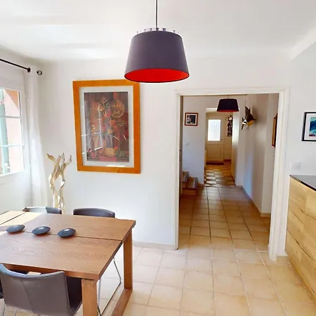 Belle Climatisee Avec Piscine Au Lavandou - Fr-1-308-200 Villa *