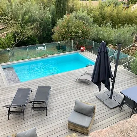 Belle Villa Climatisee Avec Piscine Au Lavandou - Fr-1-308-200 Вилла Ле-Лаванду